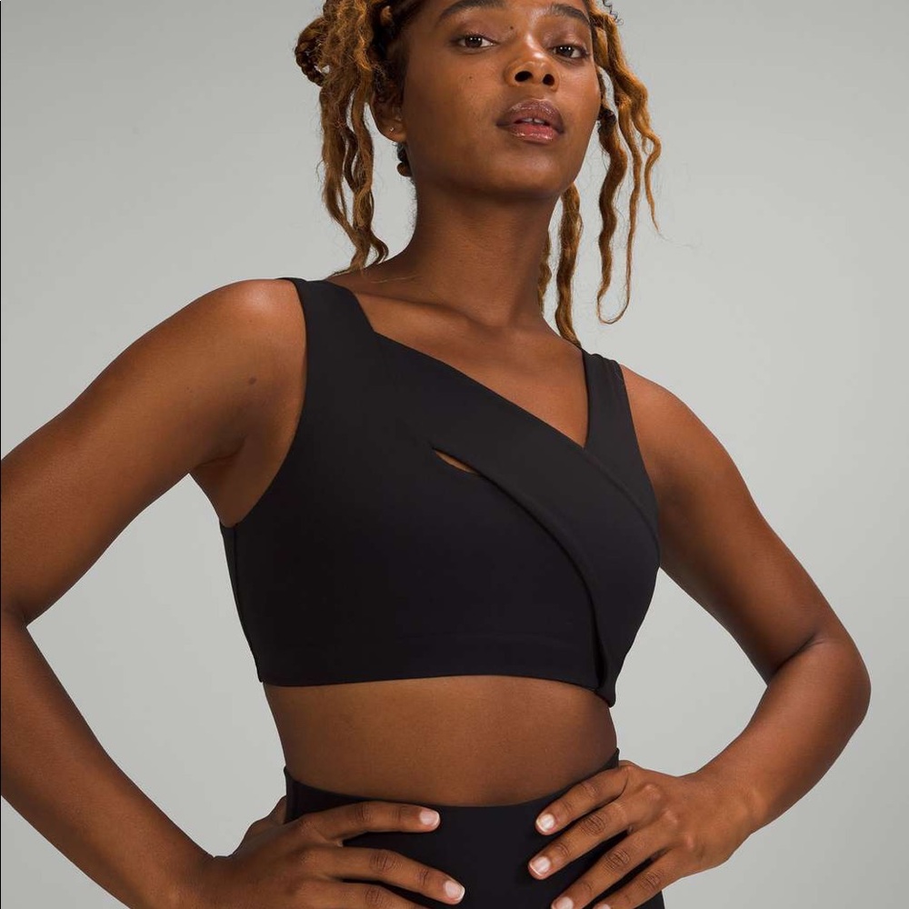 Lululemon Black Nulu Cross-Front Yoga Bra Sz 4 NWT